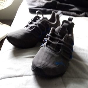 Puma soft foam sneakers